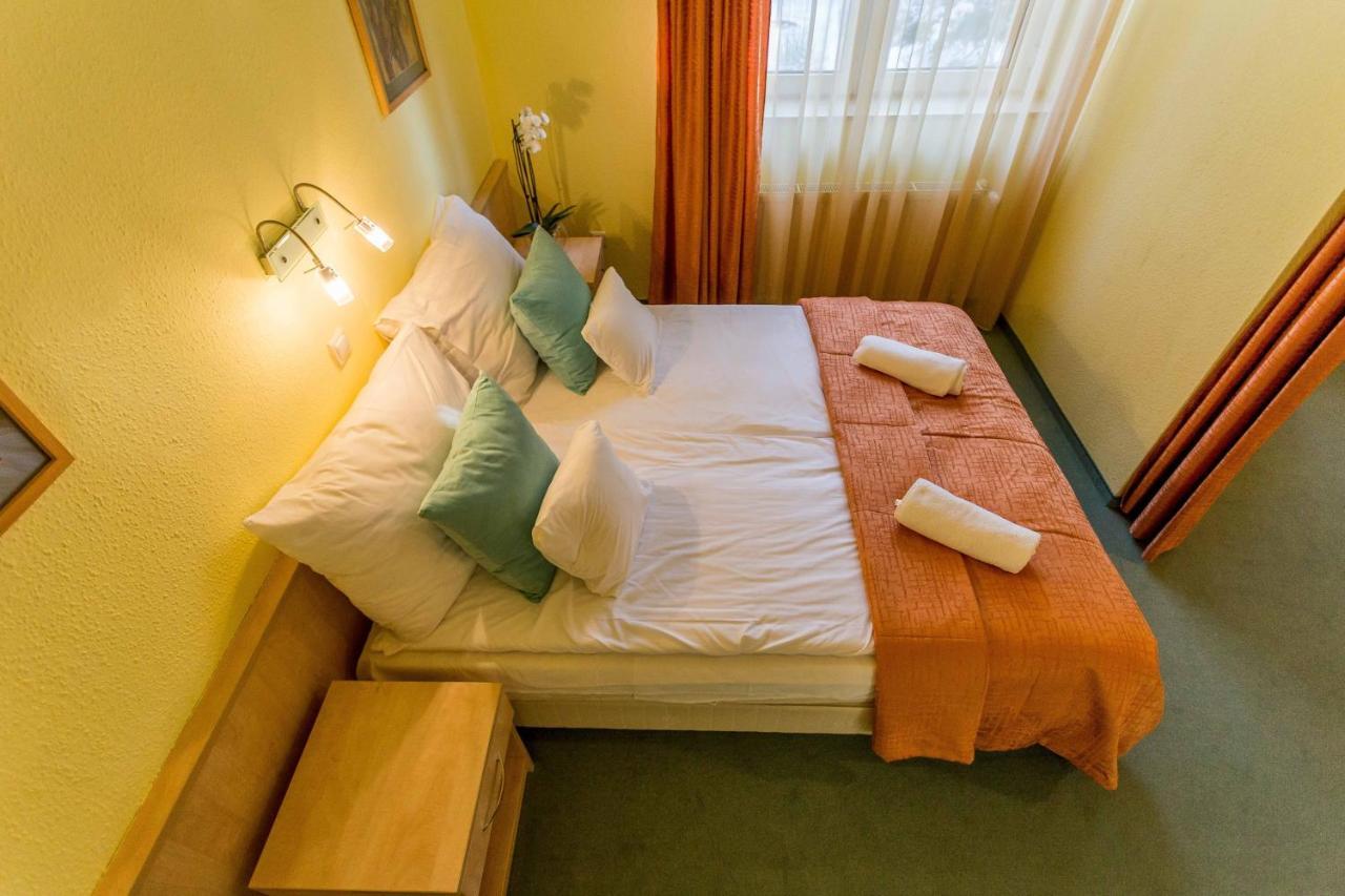 Salgo Hotel Salgótarján Extérieur photo